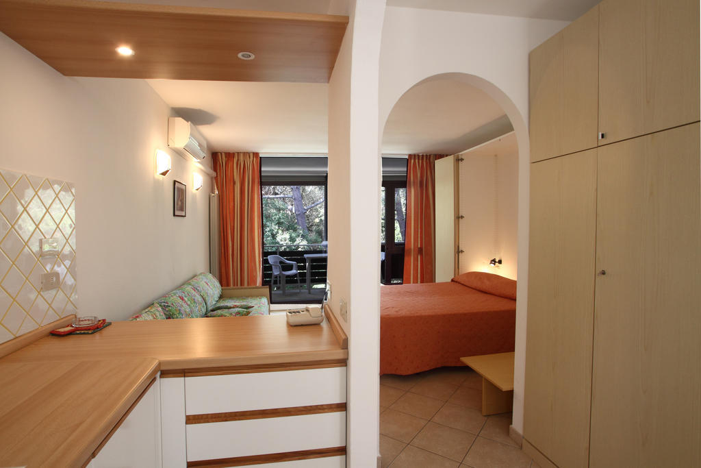 Residence Casa Di Caccia Marina Di Bibbona Bilik gambar
