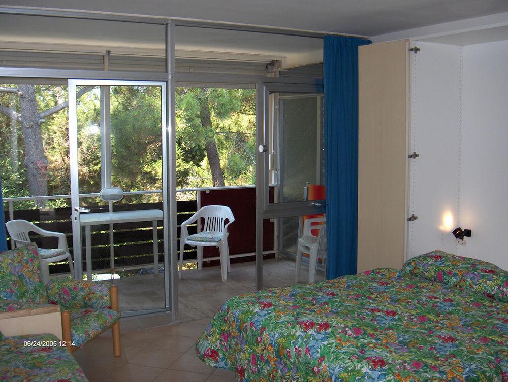Residence Casa Di Caccia Marina Di Bibbona Luaran gambar